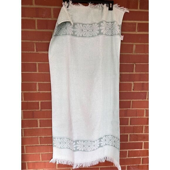 Vintage Bath Towel - Picture 1 of 2